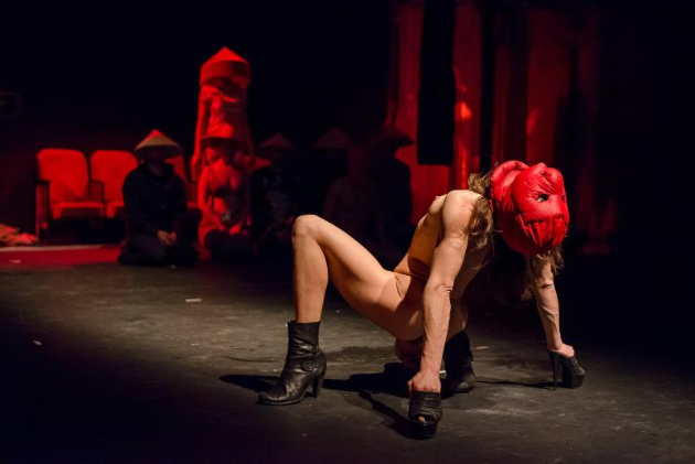 Mouillez-vous, vous! Les Érotisseries des Productions Carmagnole