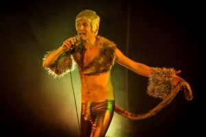 Stéphane Crête dans un de ses flamboyants costumes